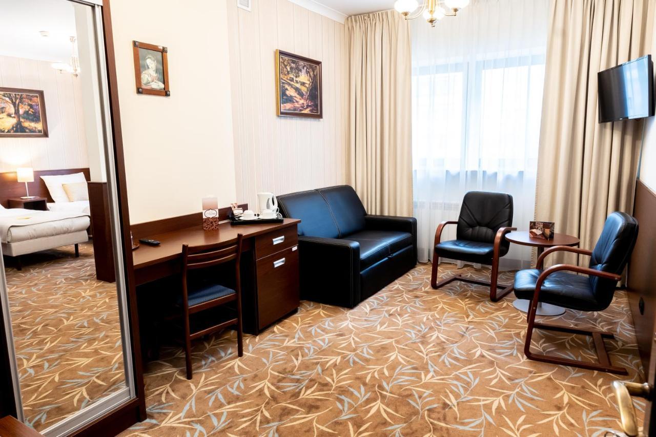 سنتروم بارنابيتوف وارسو المظهر الخارجي الصورة